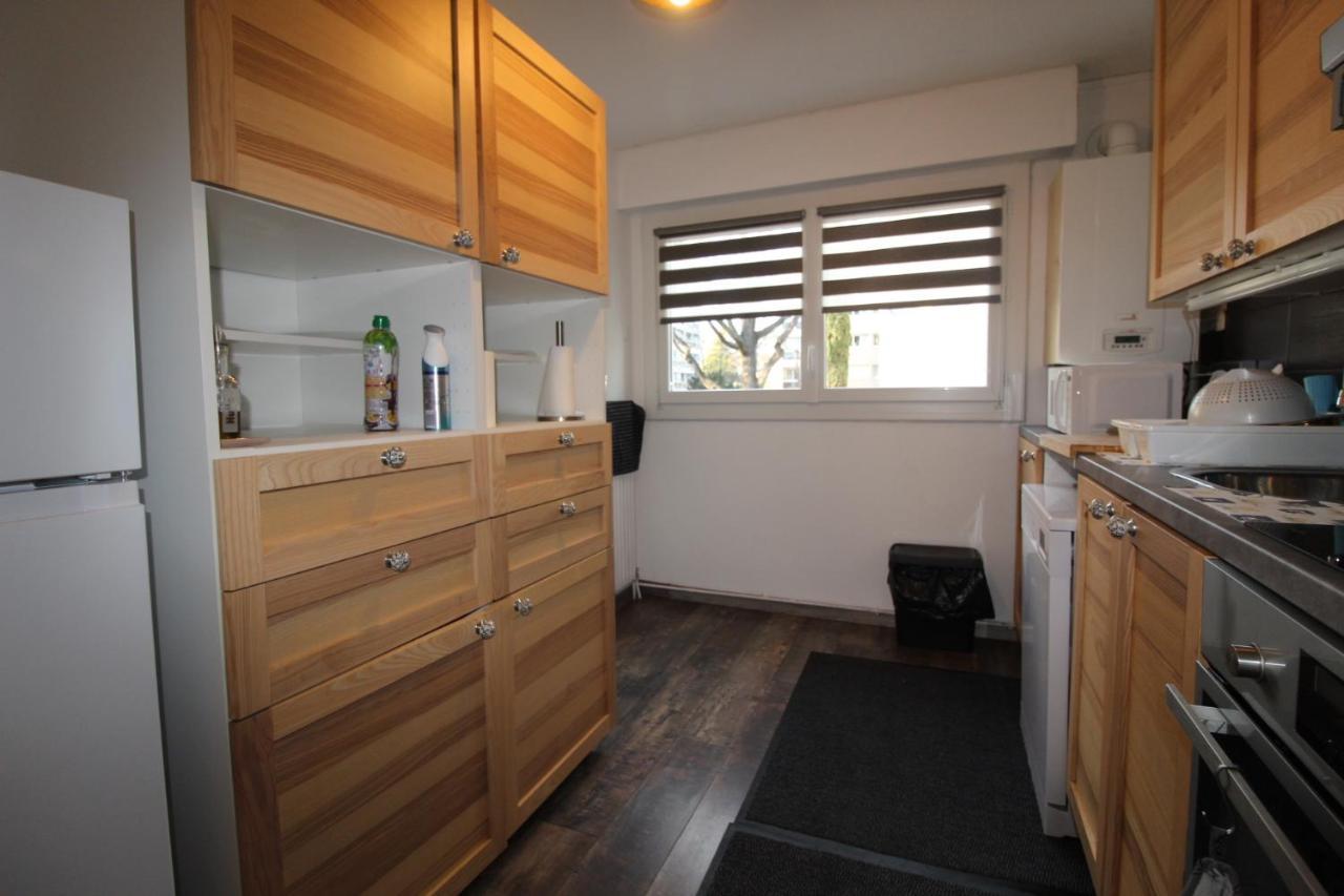 Logement Renove Avec Mobilier 2023 Avignon Exterior photo